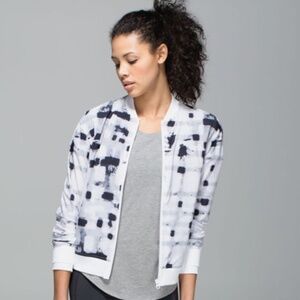 Lululemon Noir Jacket II